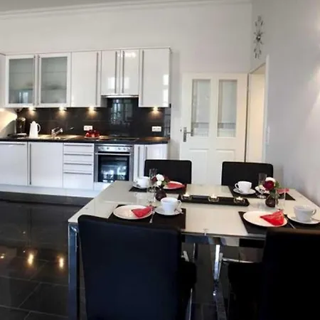 Gutsschloss Grand Belle Etage Ferienhaus